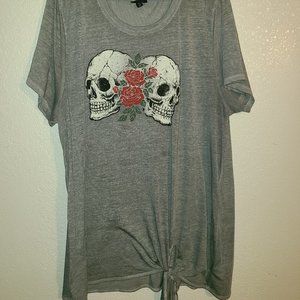 Torrid skull knot top